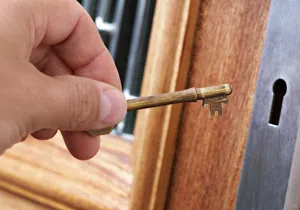 Super Locksmith Service West Palm Beach, FL 561-328-2938 - change-locks-service